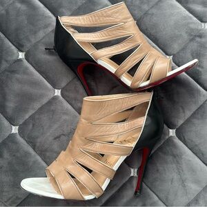 CHRISTIAN LOUBOUTIN 
Kid Beauty K 85 Cage Sandals 37.5  Beige